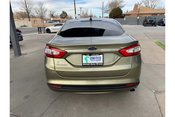 2013 Fusion SE image 6