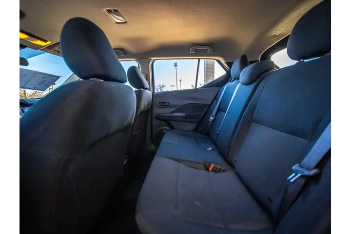 $15988 : Nissan Kicks 2024 S 4dr Cros image 10