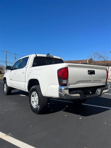 $26995 : 2021 Tacoma SR5 Double Cab I4 image 6