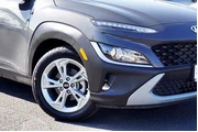 $18520 : Hyundai KONA 2023 SEL 4dr Cr thumbnail