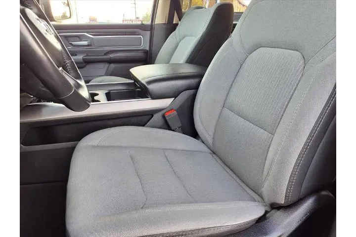 $29995 : Ram 1500 2020 4x4 Lone Star image 3