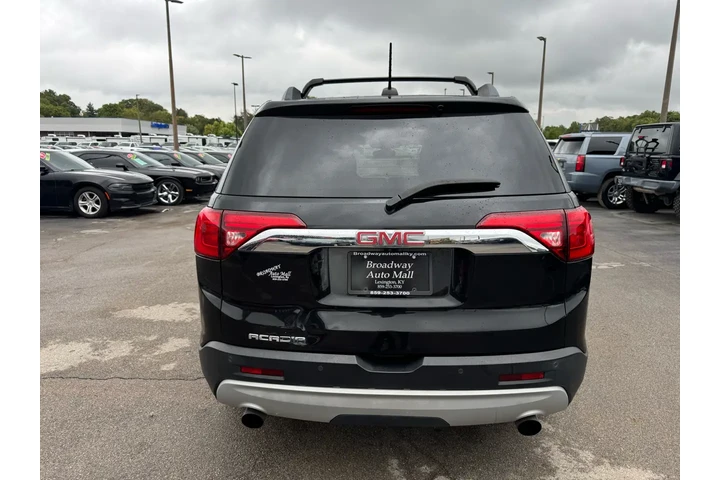 $7980 : 2017 GMC Acadia FWD 4dr SLT w image 3