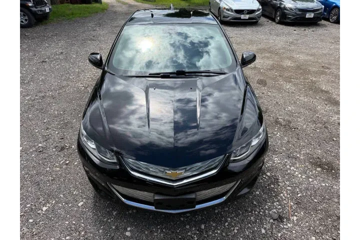 $7995 : 2017 Volt LT image 3