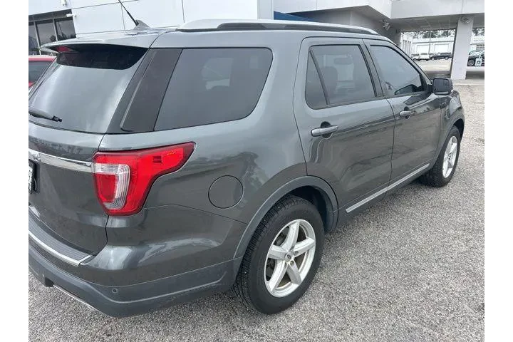 $18225 : Ford Explorer 2018 XLT 4dr S image 6