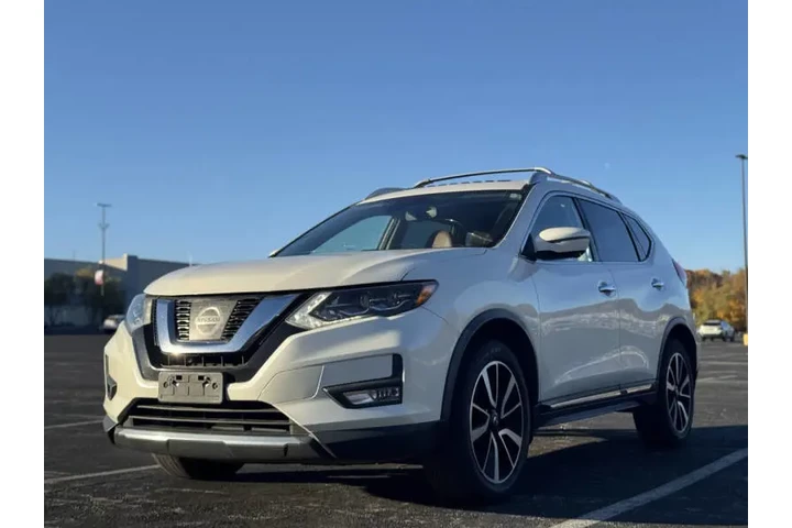 $9999 : 2017 Rogue SL image 4