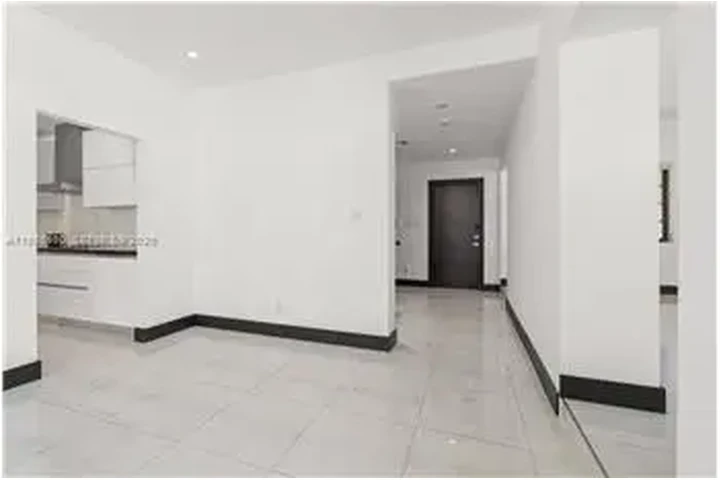 $16000 : Rental property with 4 bedro image 8