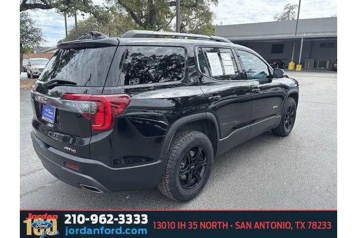 $31413 : GMC Acadia 2023 4x4 AT4 4dr image 9