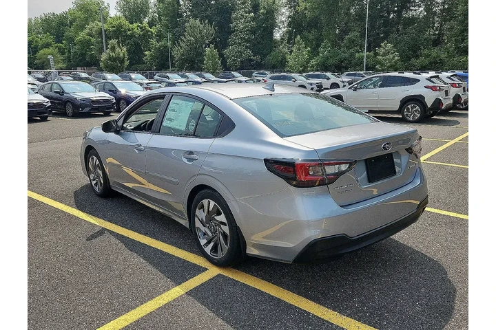 $36995 : Subaru Legacy 2025 AWD Limit image 3