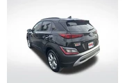 $21488 : Hyundai KONA 2023 AWD SEL 4d thumbnail
