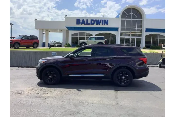 $39950 : Ford Explorer 2022 AWD XLT 4 image 4