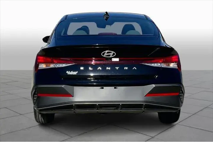 $21397 : Hyundai ELANTRA 2025 SEL Spo image 5