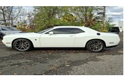 $39997 : Dodge Challenger 2022 R/T Sc thumbnail