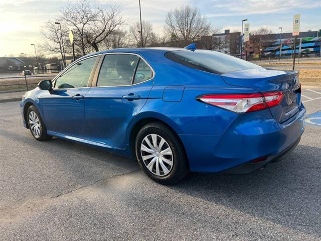 $19900 : 2020 Camry Hybrid LE image 8