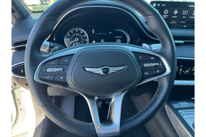 Genesis GV70 2025 AWD 3.5T S image 9
