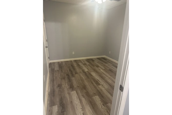 $1600 : Rento basement- Lawrenceville image 6