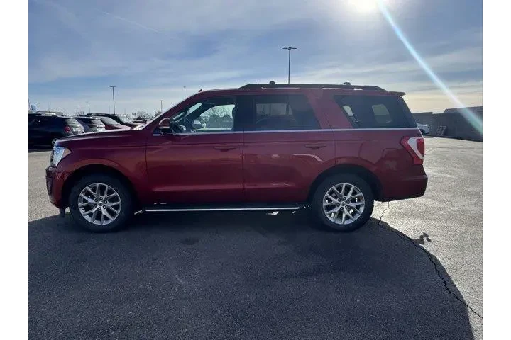 $27982 : Ford Expedition 2020 4x4 XLT image 6