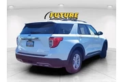 $35888 : Ford Explorer 2022 AWD XLT 4 thumbnail