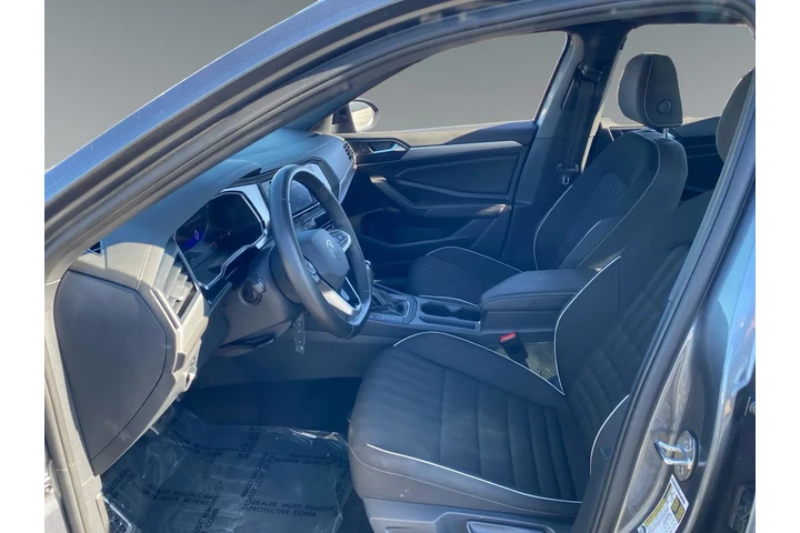 $26792 : Volkswagen Jetta 2024 Sport image 9