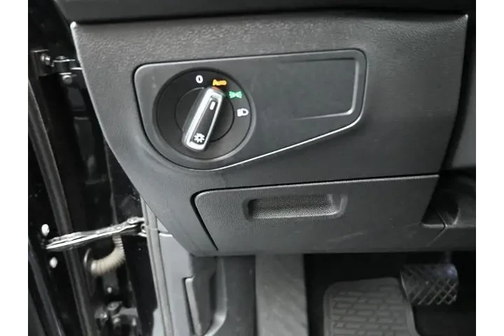 $22893 : Volkswagen Tiguan 2023 SE 4d image 10