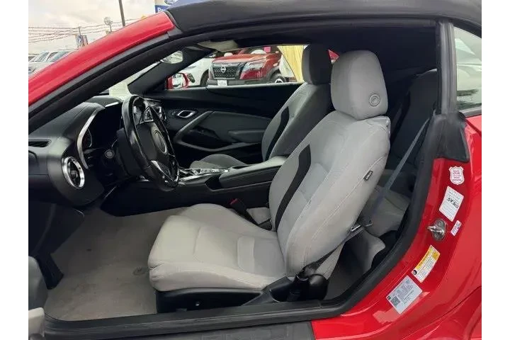 $24343 : Chevrolet Camaro 2023 LT 2dr image 8