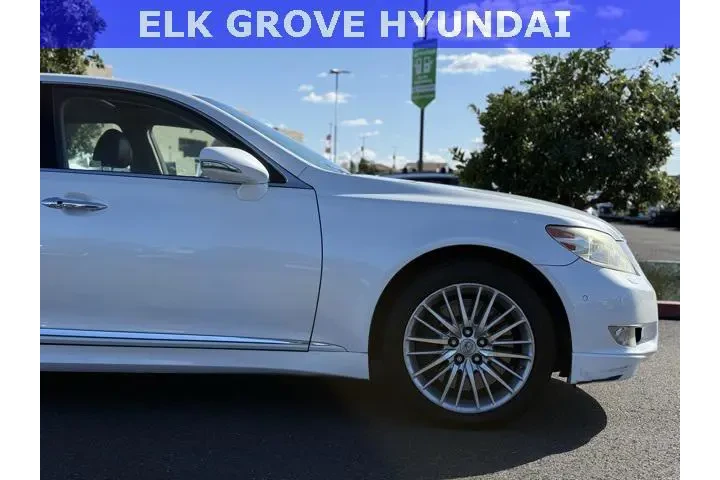 $11866 : Lexus LS 460 2011 4dr Sedan image 9