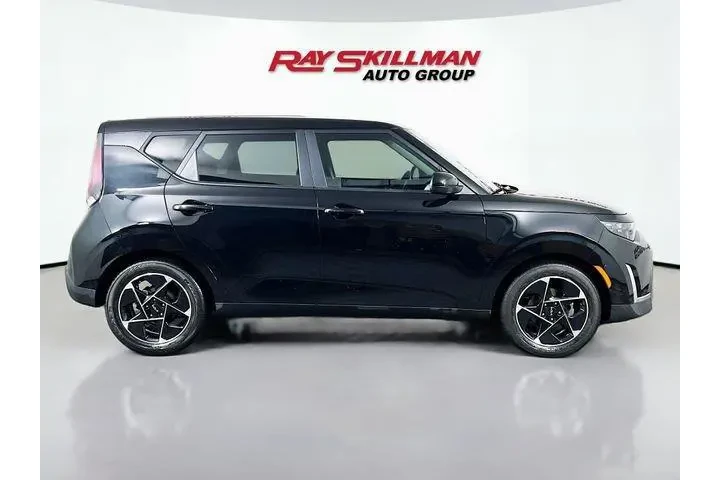 $19975 : Kia Soul 2023 EX 4dr Crossov image 8