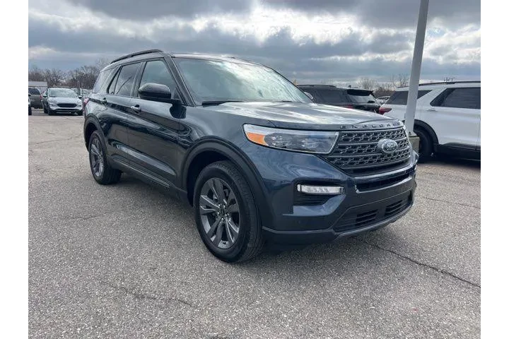 $34954 : Ford Explorer 2023 AWD XLT 4 image 3