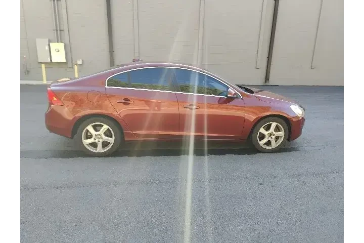 $6999 : Volvo S60 2012 T5 4dr Sedan image 2