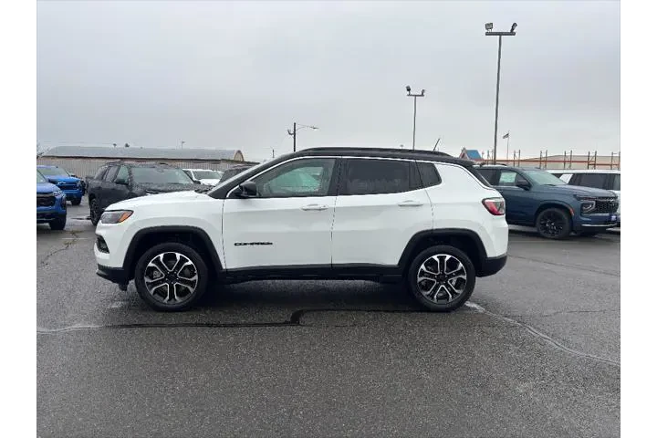 $24799 : Jeep Compass 2024 4x4 Limite image 4