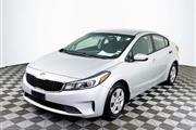 $9799 : PRE-OWNED 2017 KIA FORTE LX thumbnail