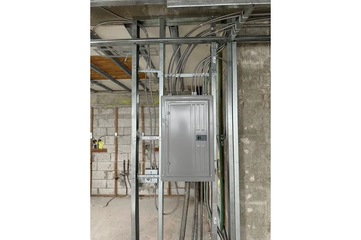 Electricista residencial image 2