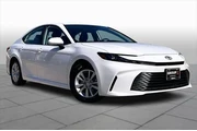 $26725 : Toyota Camry 2025 LE 4dr Sed thumbnail
