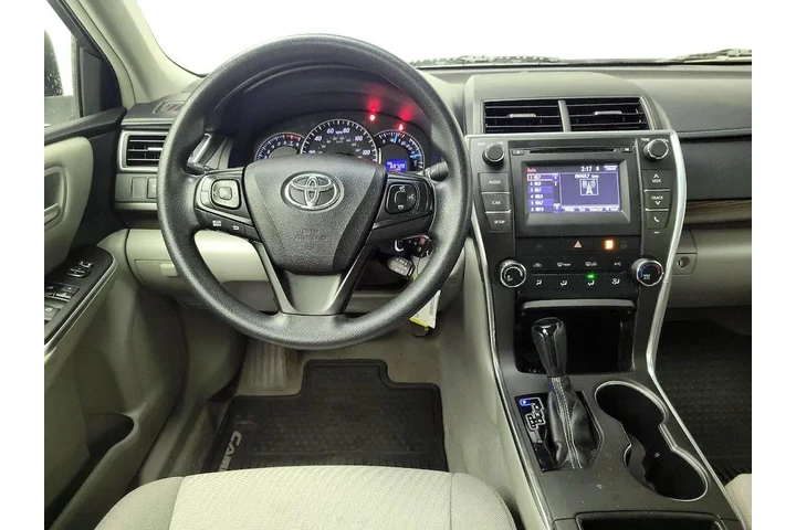 $17998 : Toyota Camry 2015 LE 4dr Sed image 10