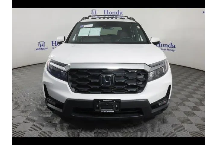 $37875 : Honda Passport 2024 AWD EX-L image 2