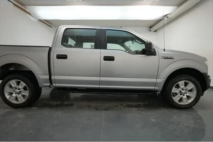 $26900 : Ford F-150 2020 4x4 XL 4dr S image 10