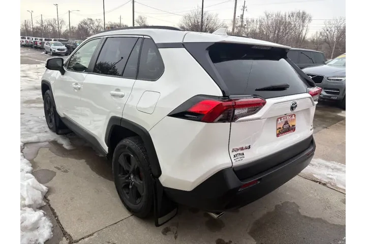 $24950 : 2019 RAV4 Hybrid XLE image 7