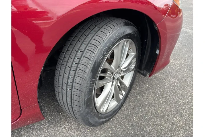 $17500 : Silver Certified2016 Camry SE image 10