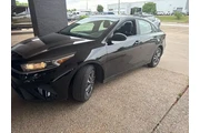 $19431 : Kia Forte 2024 LX 4dr Sedan thumbnail