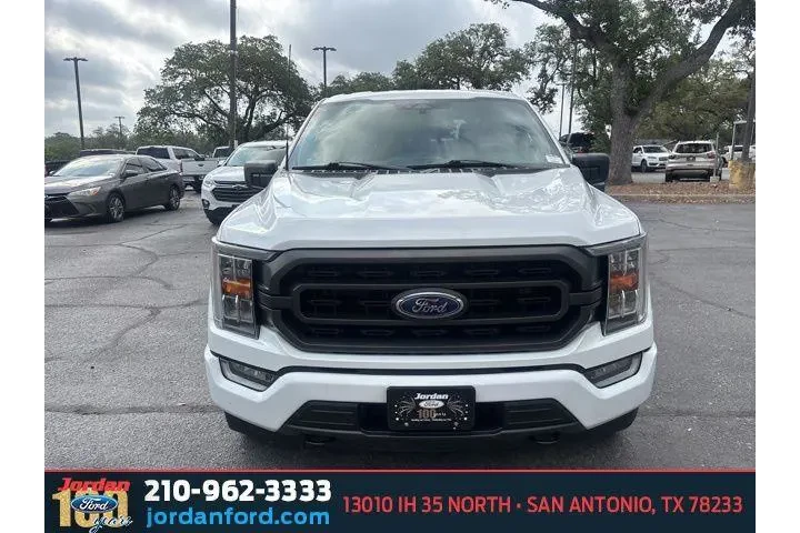 $31330 : Ford F-150 2022 4x4 XL 4dr S image 2