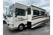$28500 : 2006 Fleetwood RV Bounder 33R thumbnail