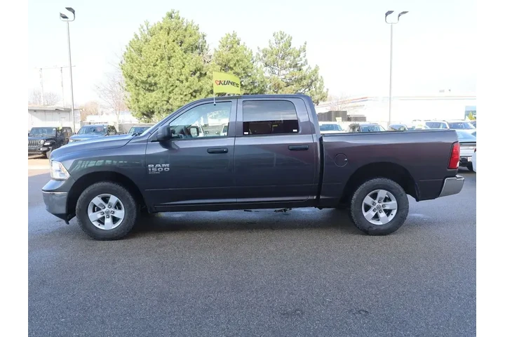 $27277 : Ram 1500 Classic 2022 4x4 SL image 6