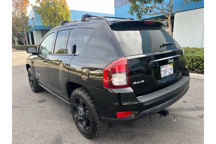 $7700 : 2016 Compass Sport image 5