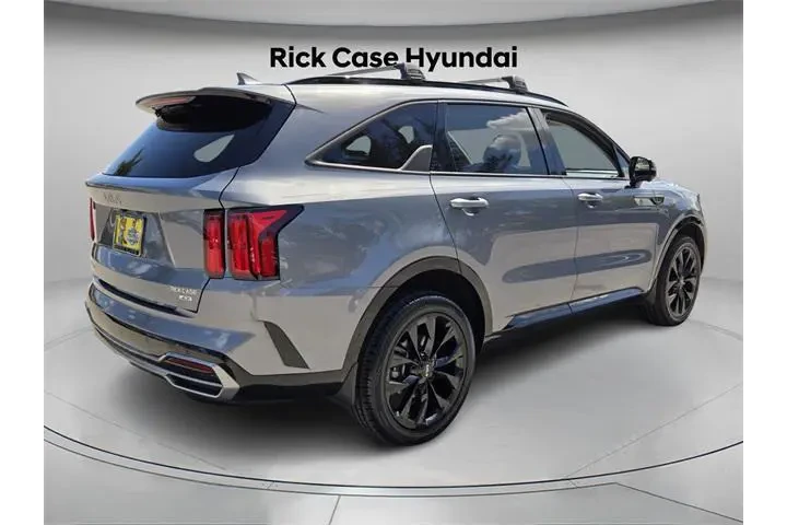 $30357 : Kia Sorento 2023 AWD SX Pres image 6