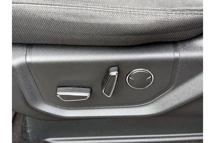 $26999 : Ford F-150 2018 4x4 XLT 4dr image 10