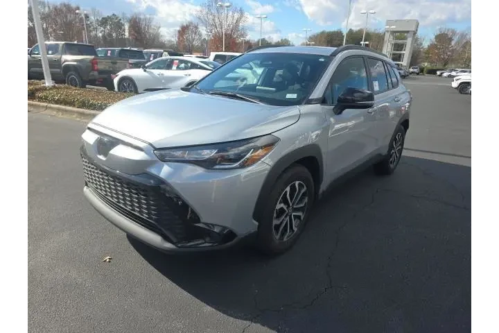 $29993 : Toyota Corolla Cross Hybrid image 3