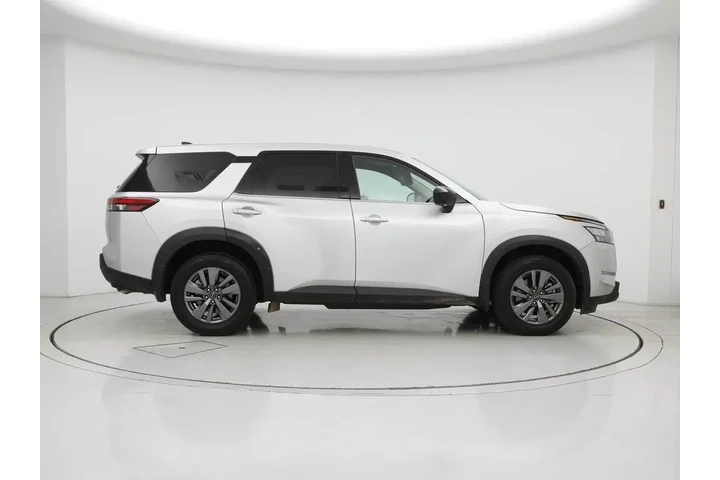 $27998 : Nissan Pathfinder 2024 S 4dr image 7