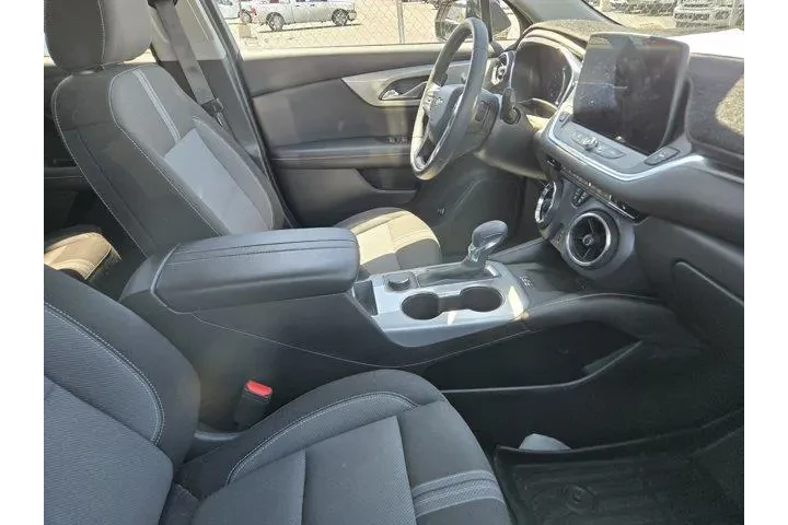 $26991 : Chevrolet Blazer 2023 LT 4dr image 3