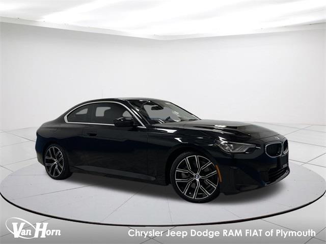 $27980 : Pre-Owned 2022 2 Series 230i image 1