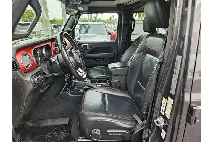 $29990 : Jeep Wrangler Unlimited 2019 image 3
