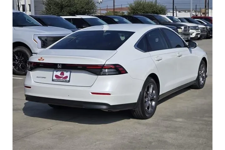 $25973 : Honda Accord 2024 EX 4dr Sed image 7